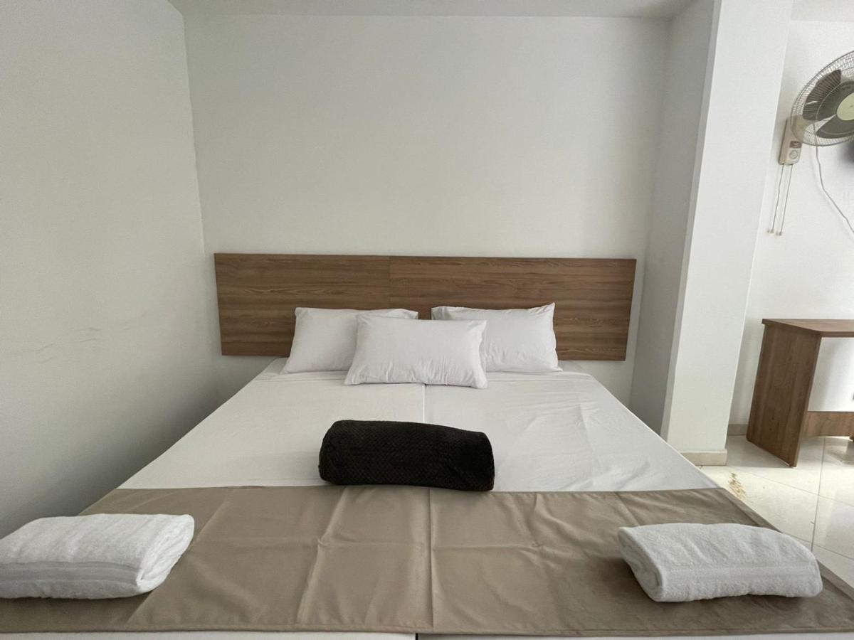Hotel Sie7E Express Medellín Kültér fotó