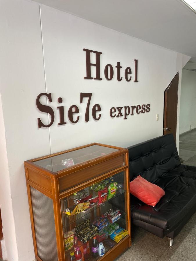 Hotel Sie7E Express Medellín Kültér fotó